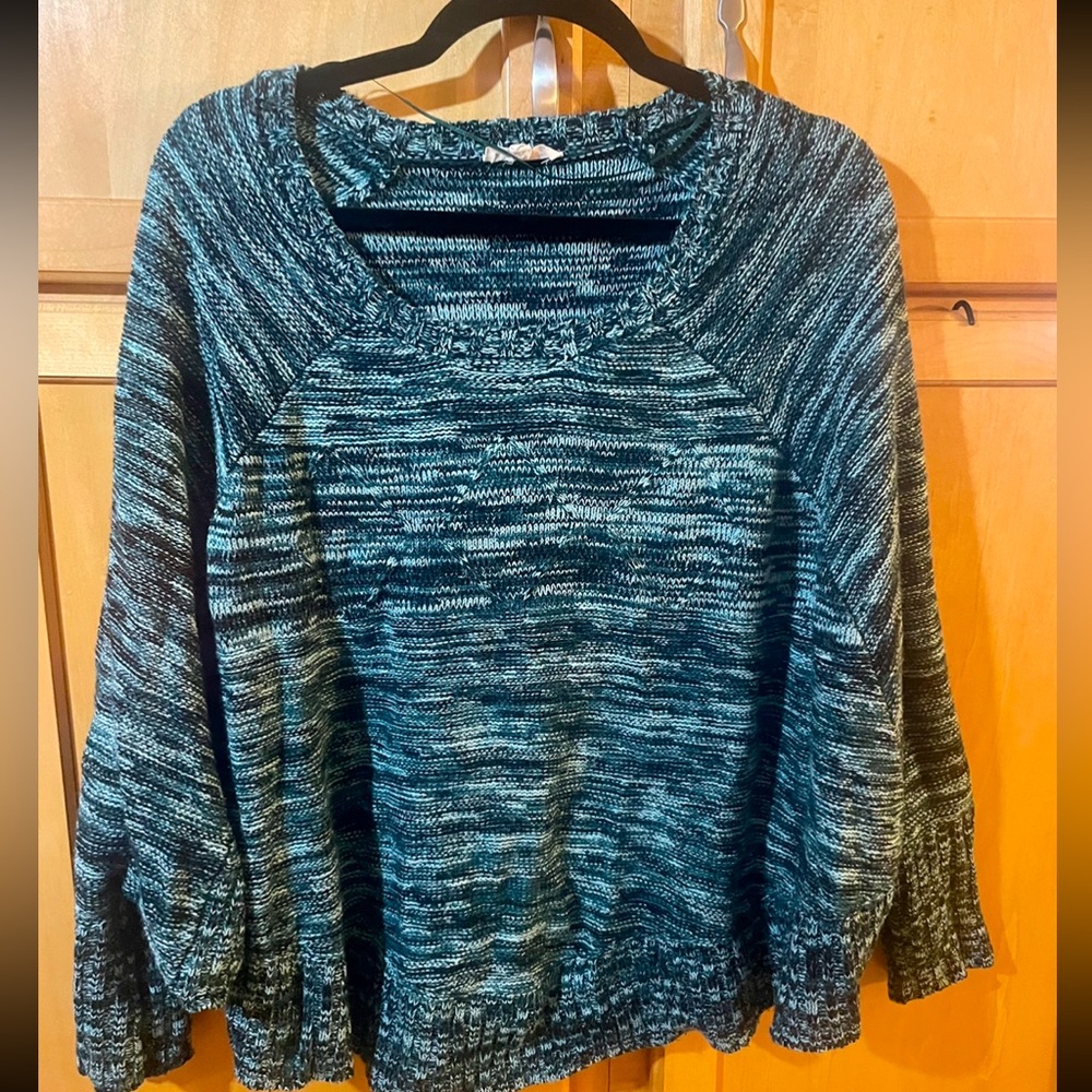Hem & Thread Sweater Size M